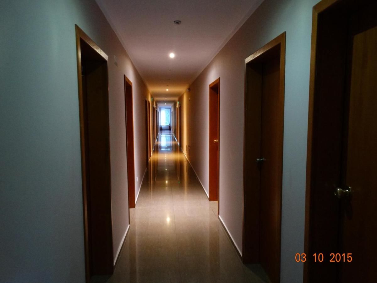 Отель Hotel Mimoza Razgrad-12