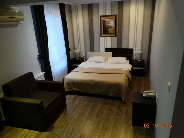 Отель Hotel Mimoza Razgrad-12